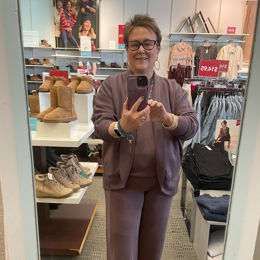 Meet your Posher, Rebecca